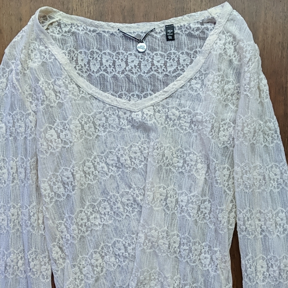 BKE lace long sleeve shirt